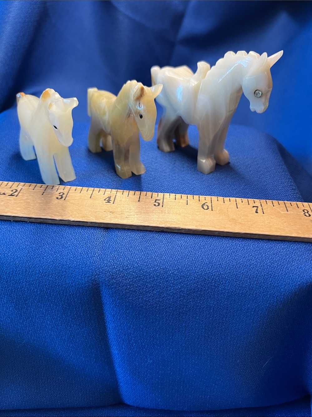 Set if 3 Onyx horses